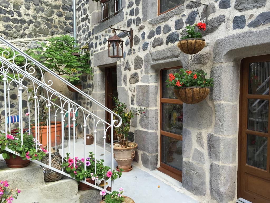 L'Escale De Camille Hotel Мюра Екстериор снимка